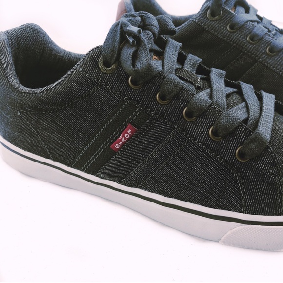 LEVI’S MEN’S SNEAKERS NWOT SIZE 8M. - Picture 7 of 9